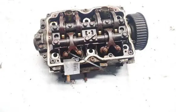 Subaru Legacy Engine head 