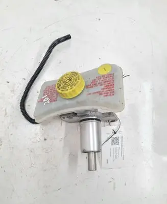 Audi A6 S6 C6 4F Master brake cylinder