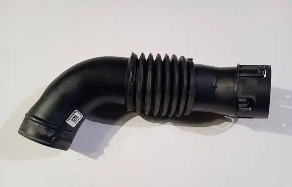 Ford Explorer VI Air intake hose/pipe L1M39C675BD