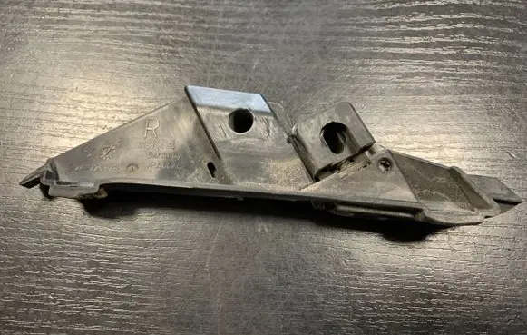 BMW 5 F10 F11 Tailgate/trunk/boot lid buffer 7207028