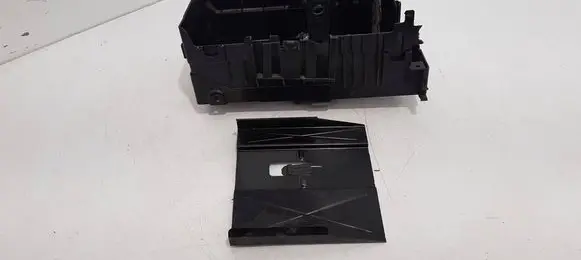 Opel Astra J Battery box tray 