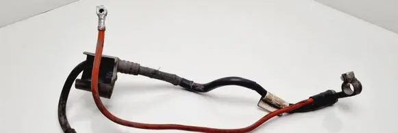 Volkswagen Golf V Positive cable (battery)