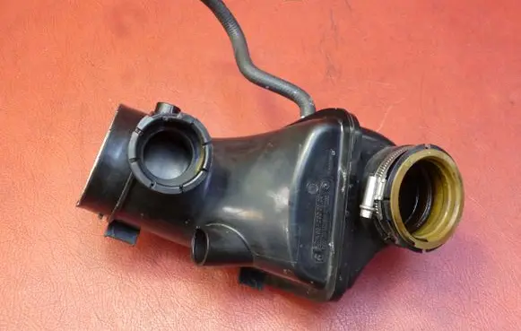 Mercedes-Benz A W176 Air intake duct part A6510900609