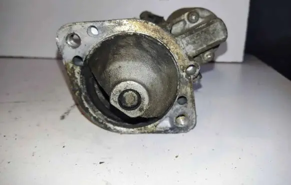 Mitsubishi Pajero Starter motor M002T87071 MD312858 MD312858R