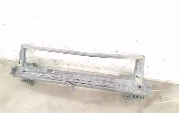 Volkswagen Caddy Front bumper cross member