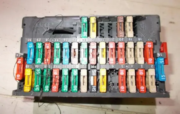 Peugeot 406 Fuse box set 9450582180