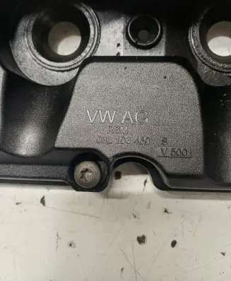 Audi Q5 SQ5 Rocker cam cover 03L103469S