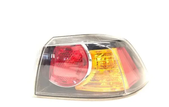 Mitsubishi Lancer VIII Rear/tail lights P5996R