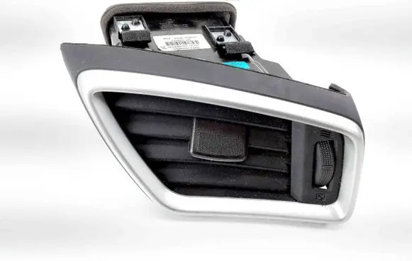 Nissan Qashqai Dashboard air vent grill cover trim 687604EA0A