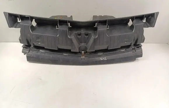 Renault Kangoo II Front bumper mounting bracket