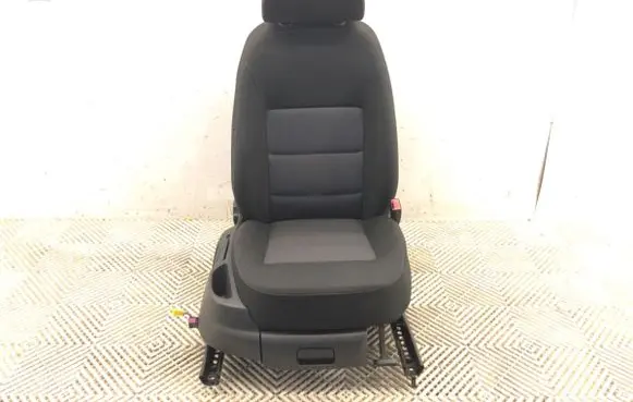 Skoda Octavia Mk2 (1Z) Front passenger seat 