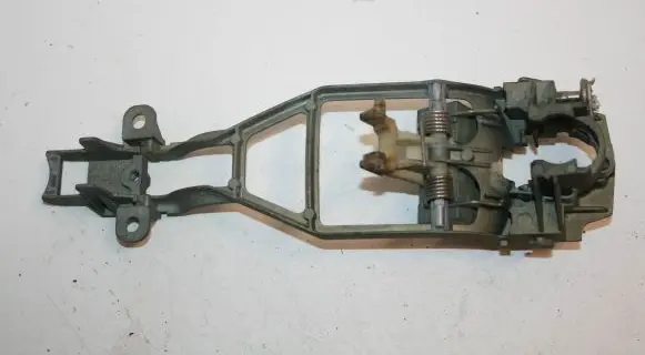 Volkswagen Touareg I Front door exterior handle 7L0837885A