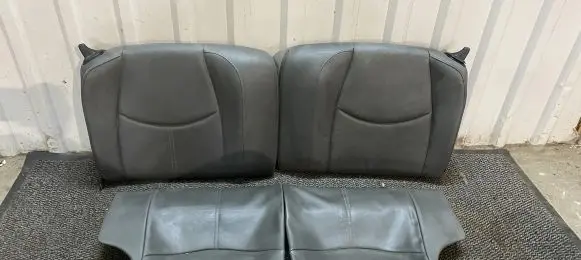 Seat set