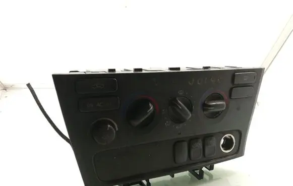 Volvo V70 Climate control unit 8651240 01W46E