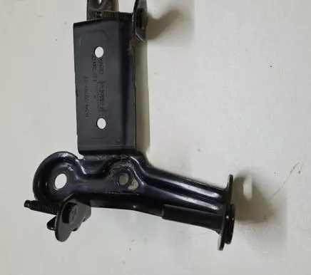 Volvo XC60 ABS pump bracket 6G9N2B389CF