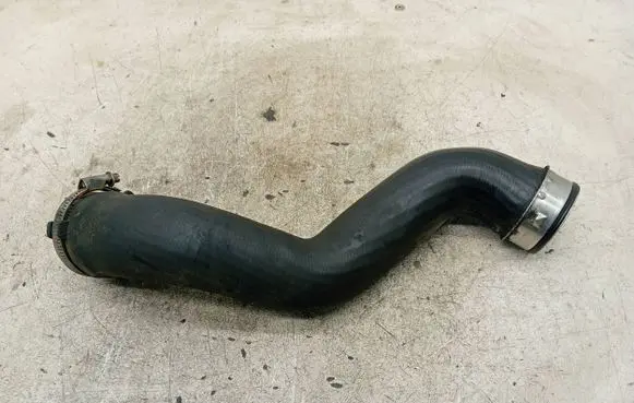 Audi A4 S4 B7 8E 8H Intercooler hose/pipe