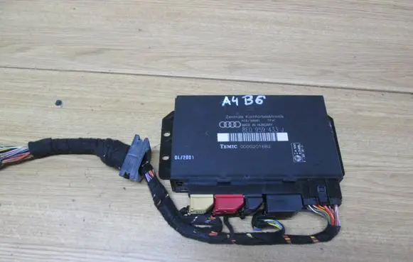 Audi A4 S4 B6 8E 8H Comfort/convenience module 8E0959433J 00002016B2