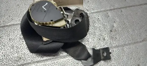 Opel Astra G Front seatbelt