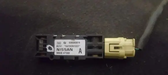 Nissan Primera Airbag deployment crash/impact sensor 98830ay000 02850003019