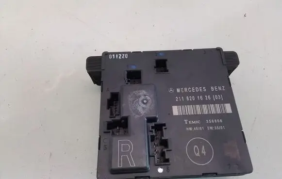 Mercedes-Benz E W211 Door control unit/module 2118201626