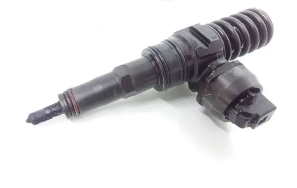 Fuel injector