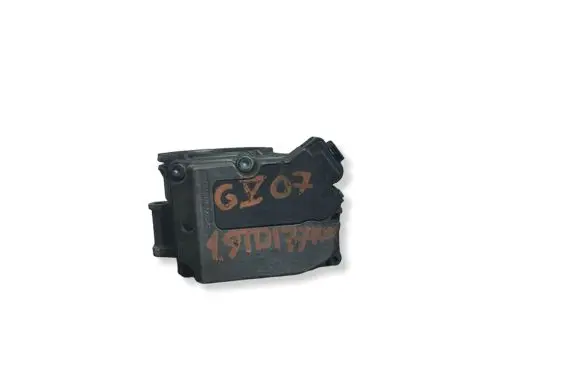 Volkswagen Golf V Throttle valve 03G128063C