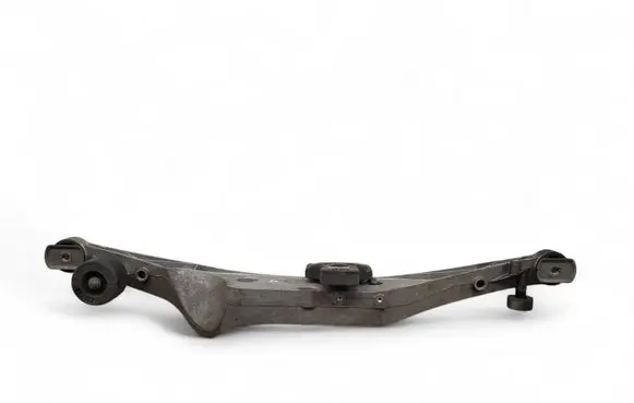 BMW X2 F39 Rear differential/diff mount bracket 6852896