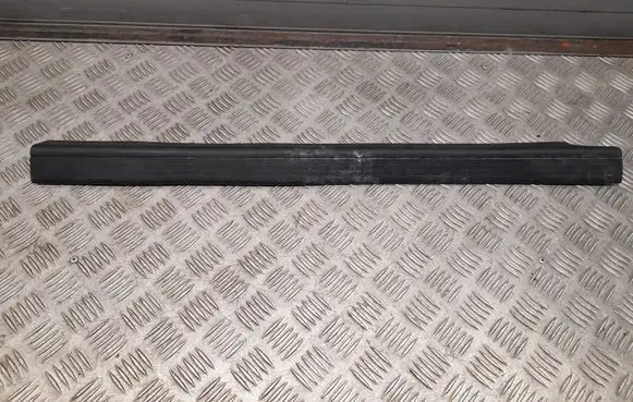 Mercedes-Benz E A207 Front sill trim cover A2076860336