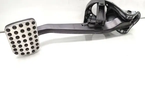 Mercedes-Benz C W204 Brake pedal 204292025 204292024 204290074