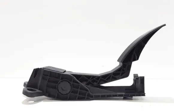Mercedes-Benz ML W164 Accelerator throttle pedal A1643000004
