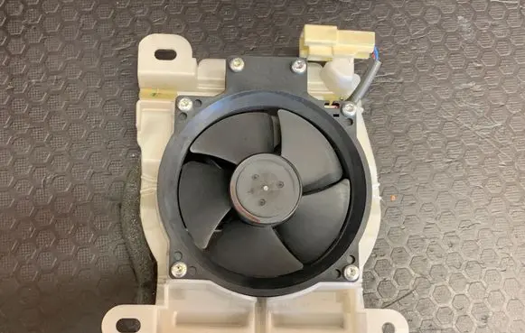Lexus IS 220D-250-350 Seat fan/blower 8586030010 0175500016