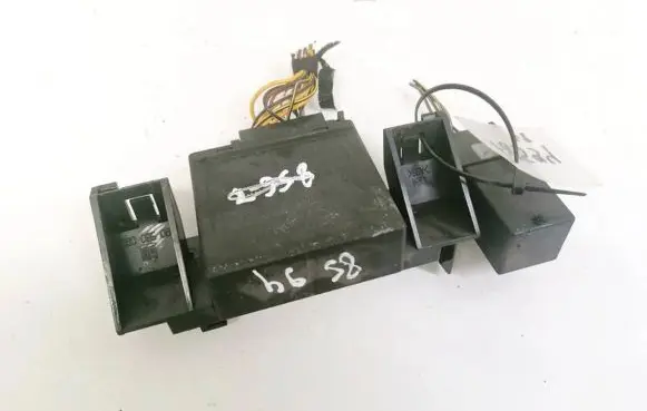 Opel Zafira A Fuse box set 09135156 410203013003