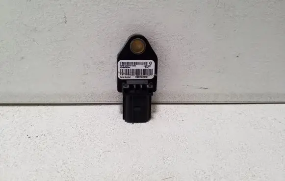 Dodge Nitro Airbag deployment crash/impact sensor 04896065AA
