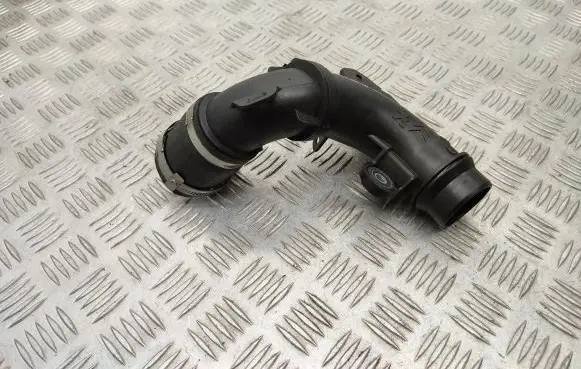 Citroen C4 II Air intake hose/pipe 9677355980