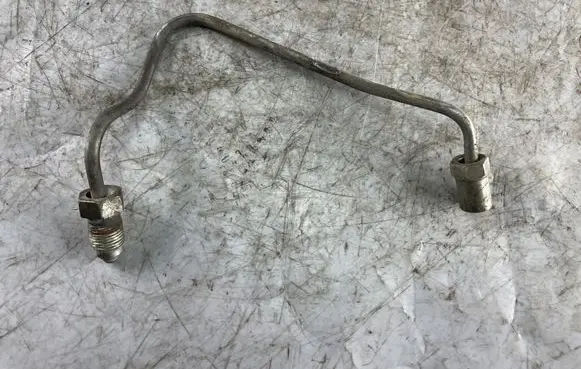 Fuel injector supply line/pipe