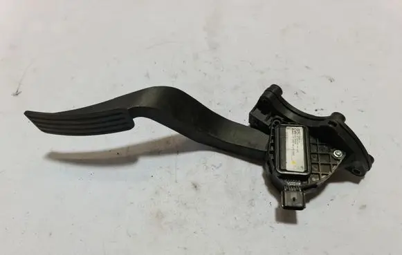 Land Rover Range Rover Sport L494 Accelerator throttle pedal GK529F836
