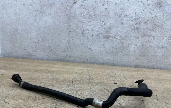 BMW 6 F06 Gran coupe Engine coolant pipe/hose 8647299 7236305
