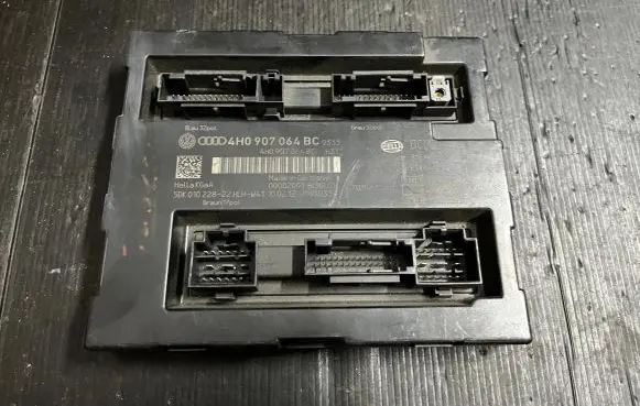 Audi A6 C7 Comfort/convenience module 4H0907064BC 5DK01022822