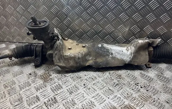 Volkswagen Golf IV Steering rack