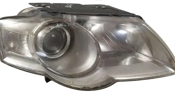 Volkswagen PASSAT B6 Headlight/headlamp 3C0941006M 89312180