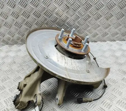 Land Rover Defender Rear wheel hub L8B25A971BA