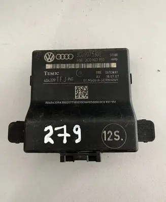 Volkswagen PASSAT B6 Gateway control module 3C0907530E 404339 3C0907951