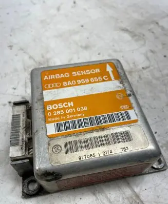 Audi A6 S6 C4 4A Airbag control unit/module 8A0959655C 97T08510174 0285001038
