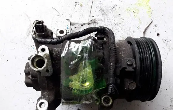 Toyota Auris 150 Air conditioning (A/C) compressor (pump) 6SEU14C