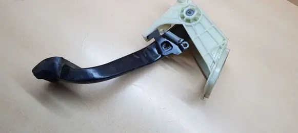 BMW 3 F30 F35 F31 Brake pedal 6859639
