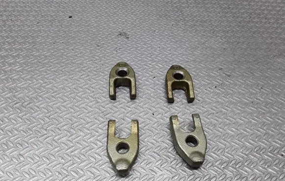 Renault Laguna III Fuel Injector clamp holder 