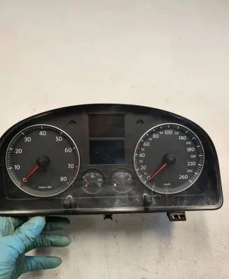 Volkswagen Touran I Speedometer (instrument cluster) 0508031836 V1714141 120860B