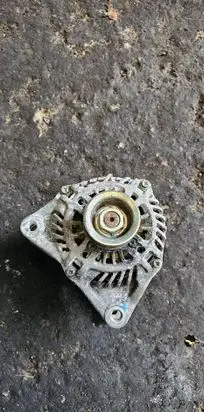 Mazda 3 III Generator/alternator brak
