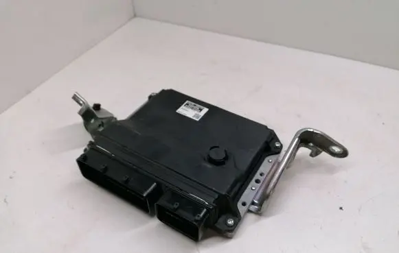 Toyota Prius (XW30) Engine control unit/module 8966147280 2753007394