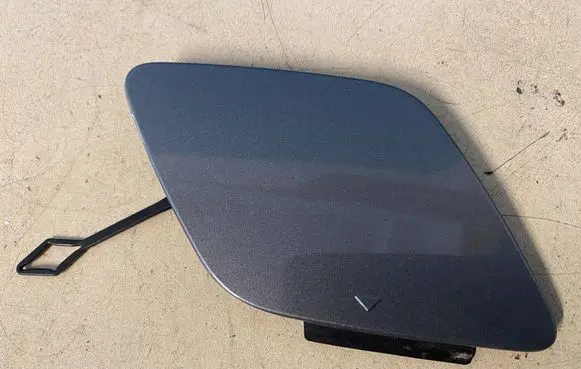 BMW 5 G30 G31 G38 Front tow hook cap/cover 8098674